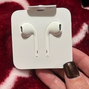 iPhone earbuds